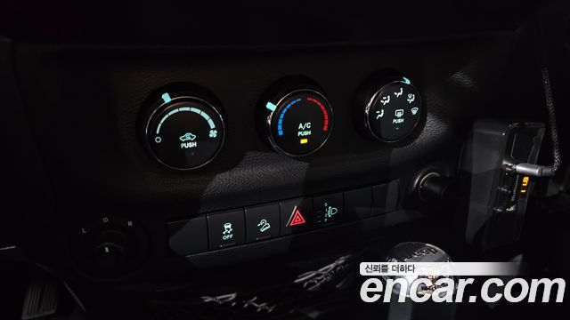 Jeep Wrangler (JK) 2.8 Diesel Rubicon 4Door 2012 — фото 19