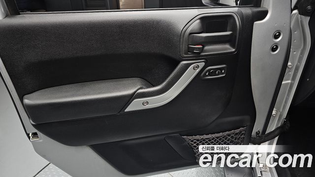 Jeep Wrangler (JK) 2.8 Diesel Rubicon 4Door 2012 — фото 24