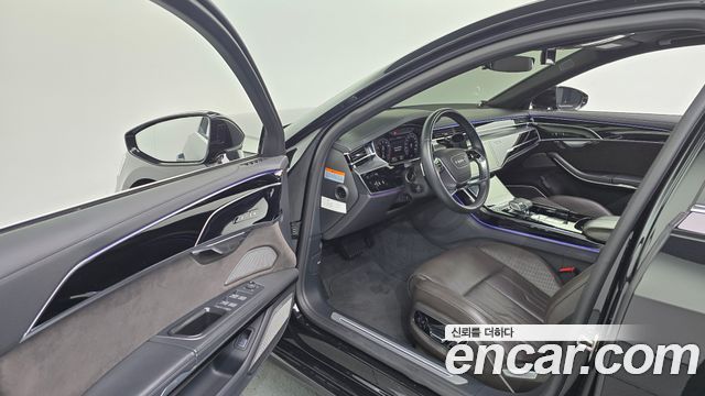 Audi A8 (D5) 55 TFSI Quattro LWB 2020 — фото 10