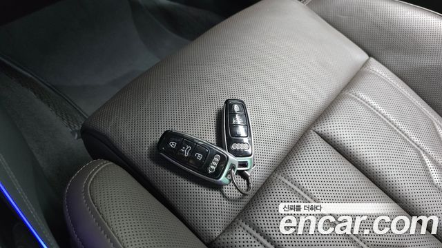 Audi A8 (D5) 55 TFSI Quattro LWB 2020 — фото 15