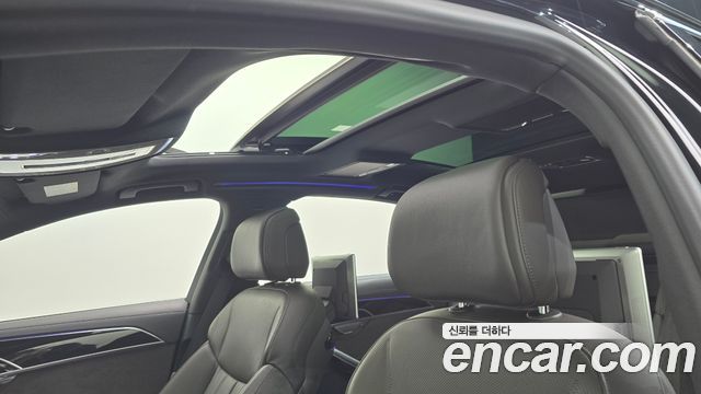 Audi A8 (D5) 55 TFSI Quattro LWB 2020 — фото 16