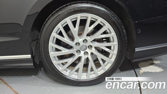 Audi A8 (D5) 55 TFSI Quattro LWB 2020 — фото 21