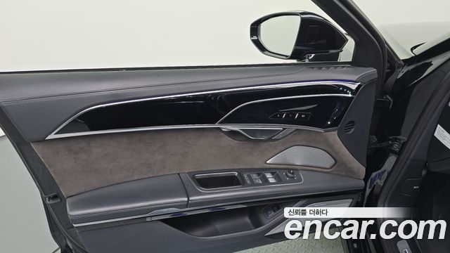 Audi A8 (D5) 55 TFSI Quattro LWB 2020 — фото 24