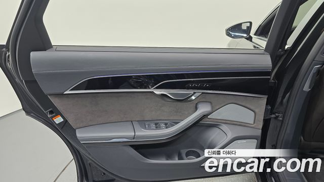 Audi A8 (D5) 55 TFSI Quattro LWB 2020 — фото 25