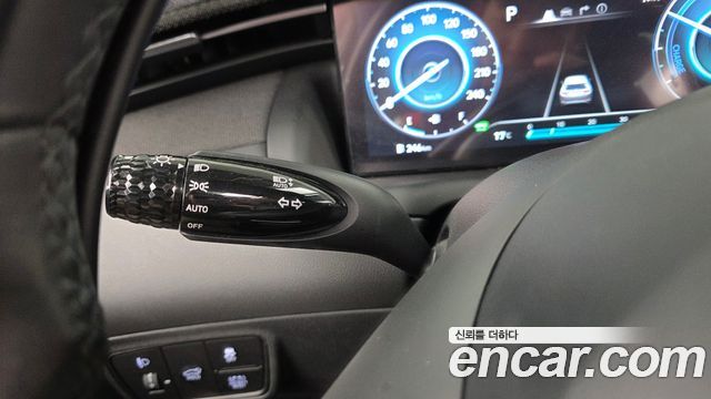Hyundai Tucson Hybrid (NX4) Inspiration 2WD 2023 — фото 30