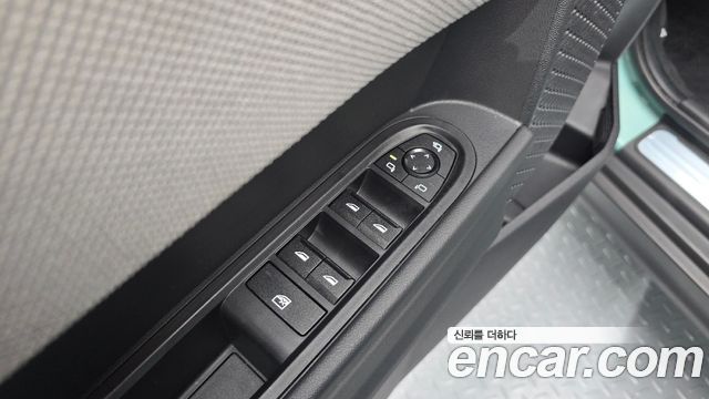 MINI Cooper S (IV) 5 Door Favoured 2025 — фото 31