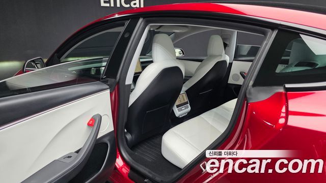 Tesla Model 3 Long Range AWD 2024 — фото 26