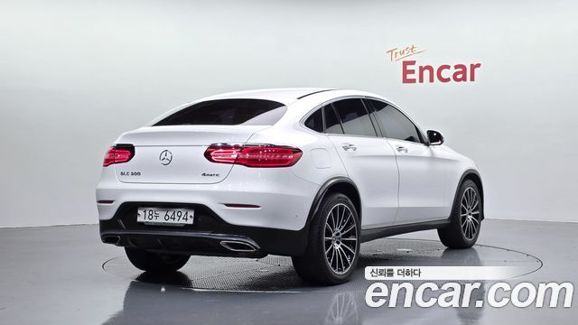 Mercedes-Benz GLC-Class (X253) GLC300 4MATIC AMG Line Coupe 2019 — фото 2