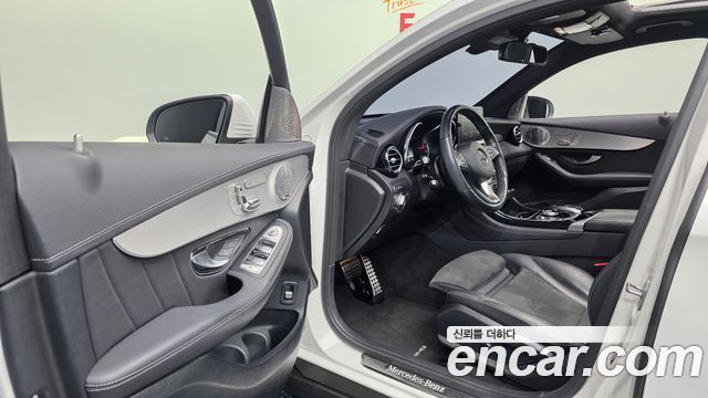 Mercedes-Benz GLC-Class (X253) GLC300 4MATIC AMG Line Coupe 2019 — фото 10