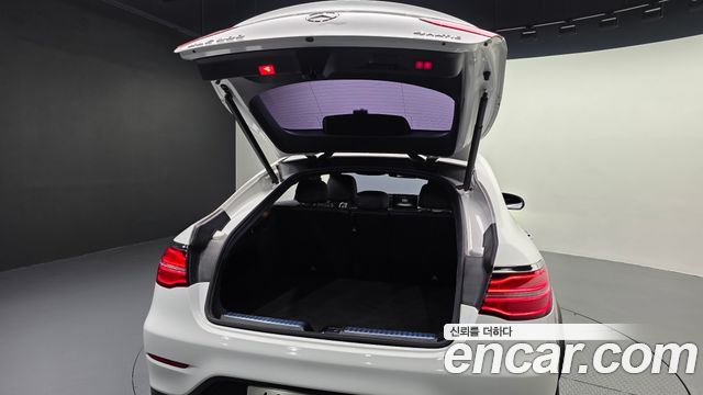 Mercedes-Benz GLC-Class (X253) GLC300 4MATIC AMG Line Coupe 2019 — фото 33