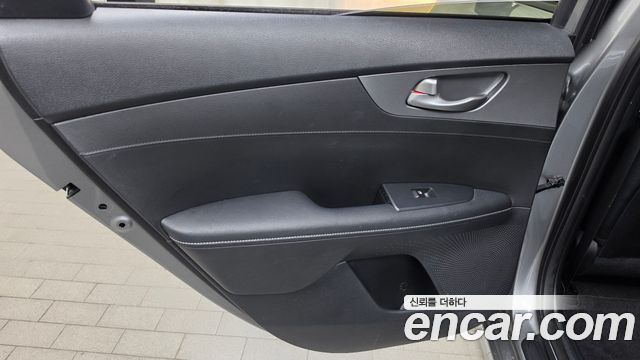 Kia K3 Prestige 2021 — фото 25