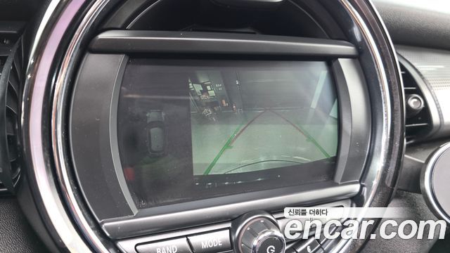 MINI Cooper D 5Door Standard 3rd 2019 — фото 15
