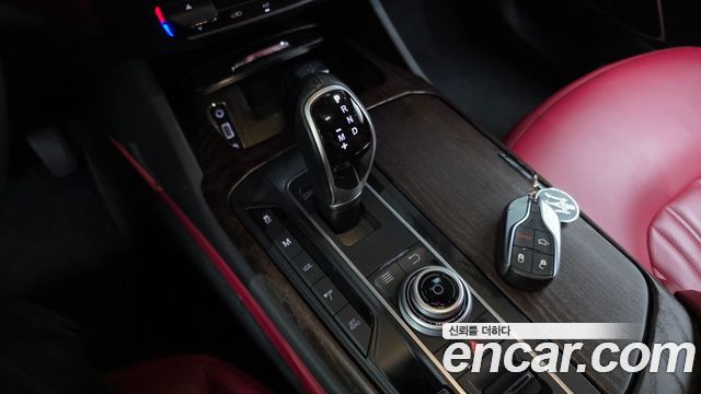 Maserati Levante 3.0 S AWD Luxury 2017 — фото 9