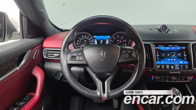 Maserati Levante 3.0 S AWD Luxury 2017 — фото 13