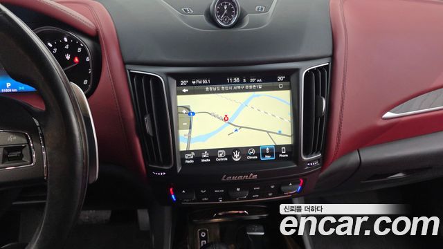 Maserati Levante 3.0 S AWD Luxury 2017 — фото 14