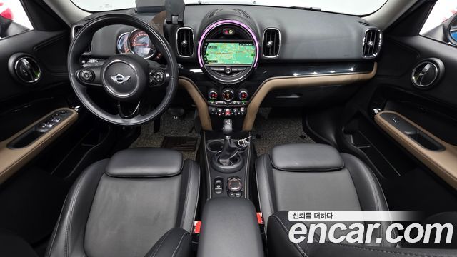 MINI Cooper D Countryman ALL4 HIGH 2nd 2018 — фото 7