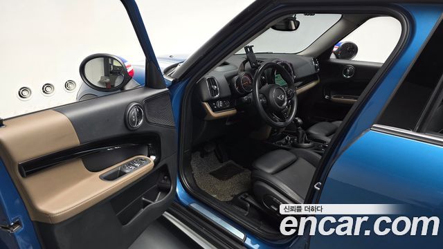 MINI Cooper D Countryman ALL4 HIGH 2nd 2018 — фото 10
