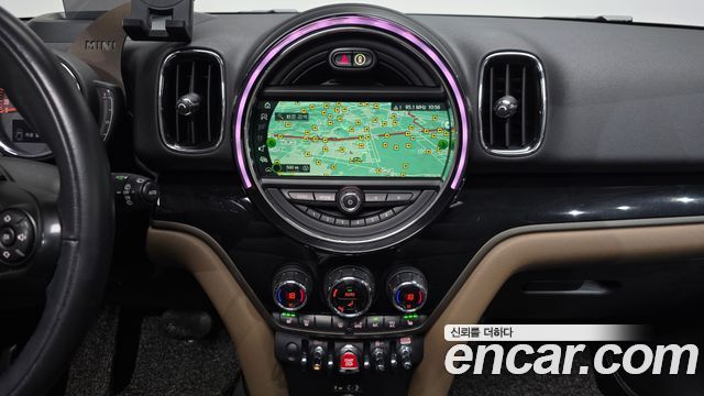 MINI Cooper D Countryman ALL4 HIGH 2nd 2018 — фото 14