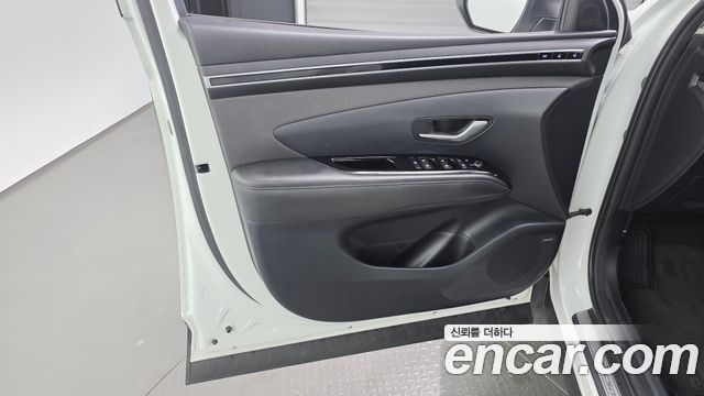 Hyundai Tucson (NX4) Gasoline 1.6 Turbo 2WD Inspiration 2021 — фото 24