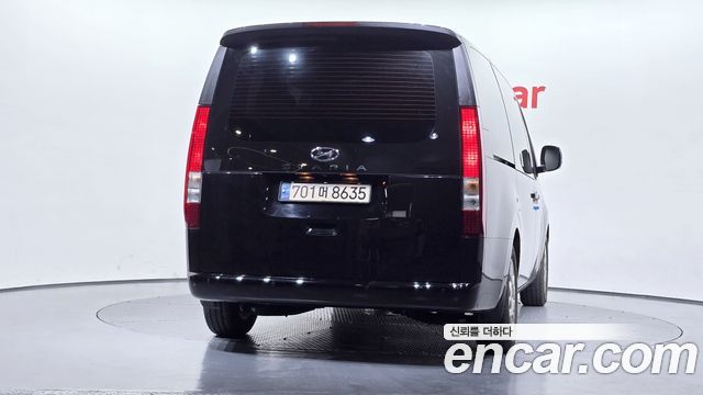 Hyundai Staria L3.5 Tourer 11-Seater Modern 2023 — фото 4