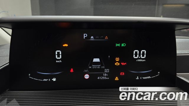Hyundai Staria L3.5 Tourer 11-Seater Modern 2023 — фото 8