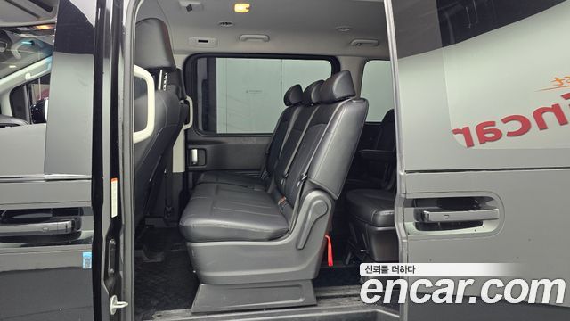 Hyundai Staria L3.5 Tourer 11-Seater Modern 2023 — фото 12