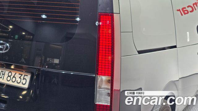 Hyundai Staria L3.5 Tourer 11-Seater Modern 2023 — фото 23