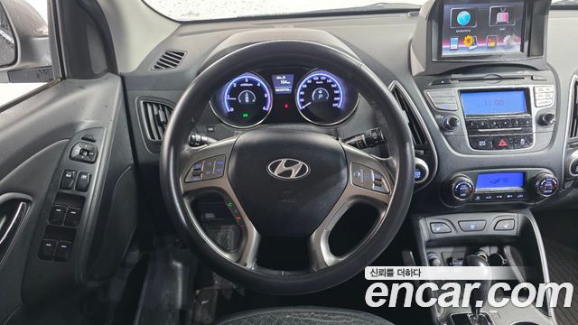 Hyundai Tucson ix Diesel 2WD LX20 Smart-Pack 2012 — фото 12