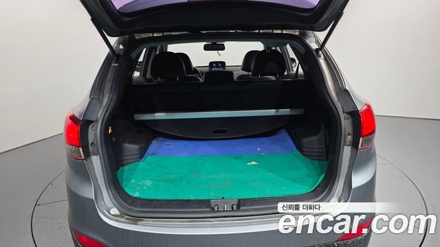 Hyundai Tucson ix Diesel 2WD LX20 Smart-Pack 2012 — фото 20