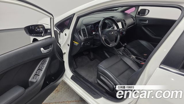 Kia K3 Luxury 2015 — фото 10