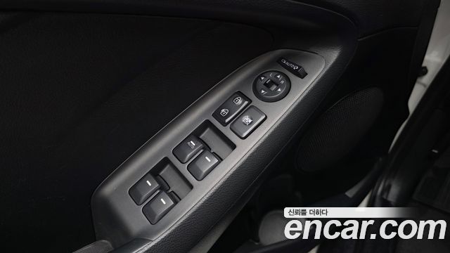 Kia K3 Luxury 2015 — фото 20