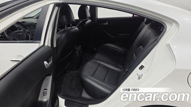 Kia K3 Luxury 2015 — фото 26