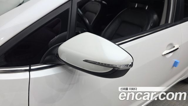 Kia K3 Luxury 2015 — фото 30
