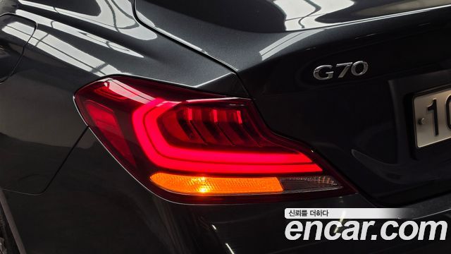 Genesis G70 2.0T Sport Package 2020 — фото 23