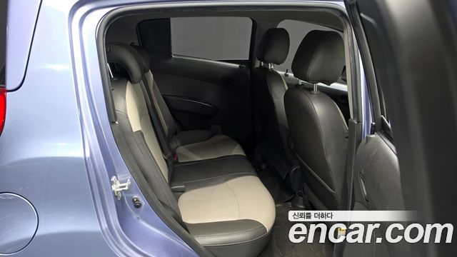 Chevrolet Spark Spark S LT 2014 — фото 11