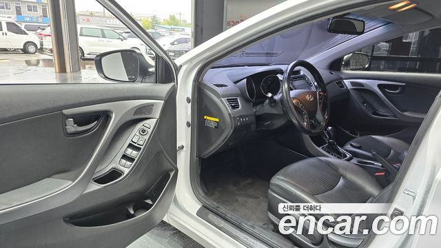 Hyundai Avante 1.6 VGT Modern Standard 2014 — фото 10