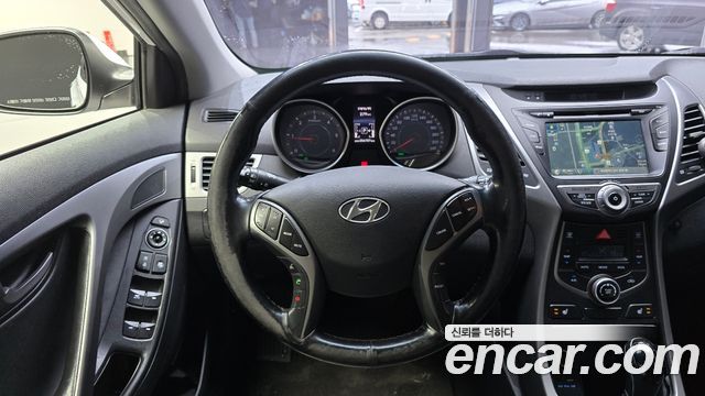 Hyundai Avante 1.6 VGT Modern Standard 2014 — фото 13