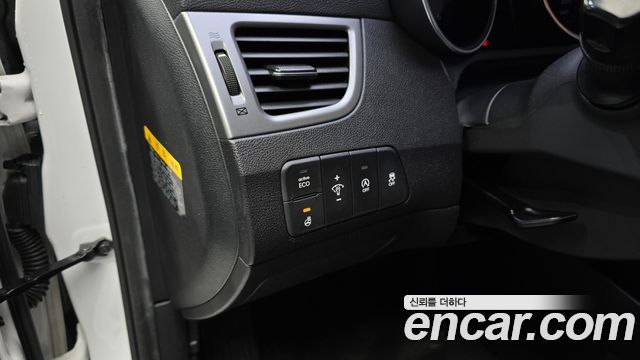 Hyundai Avante 1.6 VGT Modern Standard 2014 — фото 16
