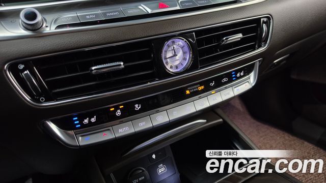 Kia K9 3.8 GDI AWD Grand Platinum 2019 — фото 16