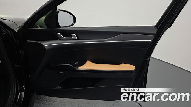 Kia K5 Hybrid (III) Prestige 2023 — фото 24
