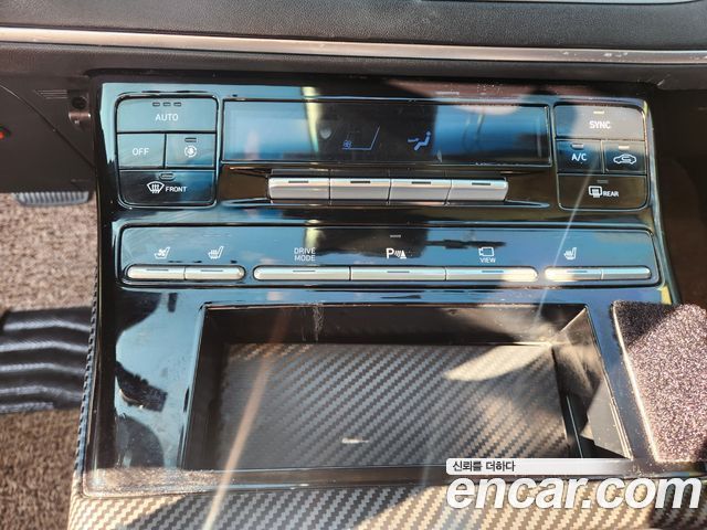 Hyundai Grandeur (IG) 3.0 LPi (Taxi) example 2023 — фото 8