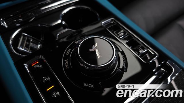 Rolls-Royce Ghost (II) 6.7 V12 Black Badge 2023 — фото 19