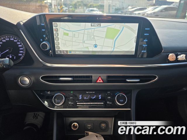 Hyundai Sonata (DN8) 2.0 Premium Plus 2022 — фото 17