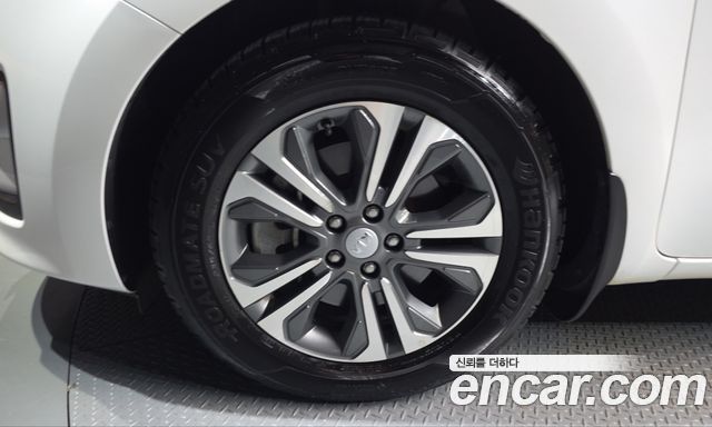Kia Carnival 9-Seater Prstige 2019 — фото 5