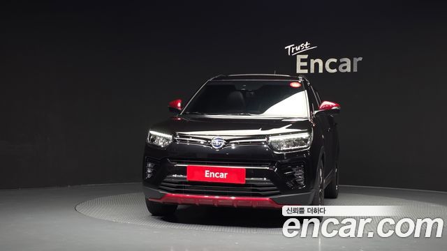 KG Mobility (SsangYong) Very New Tivoli Gasoline 1.5 2WD R-PLUS Black 2022 — фото 3