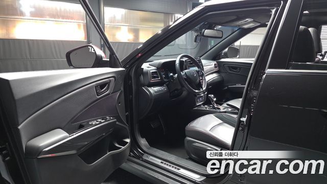 KG Mobility (SsangYong) Very New Tivoli Gasoline 1.5 2WD R-PLUS Black 2022 — фото 10