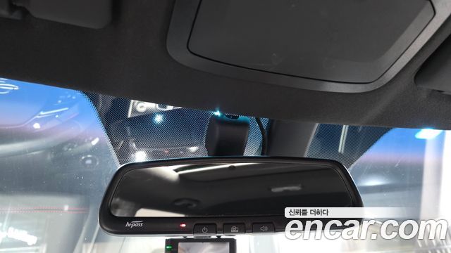 KG Mobility (SsangYong) Very New Tivoli Gasoline 1.5 2WD R-PLUS Black 2022 — фото 17