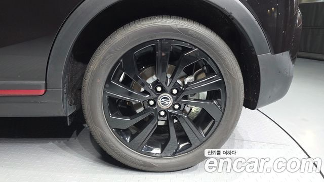 KG Mobility (SsangYong) Very New Tivoli Gasoline 1.5 2WD R-PLUS Black 2022 — фото 21
