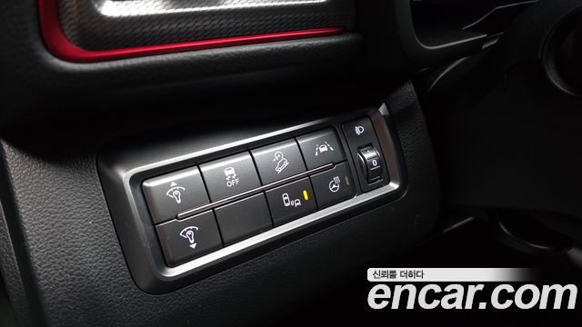 KG Mobility (SsangYong) Very New Tivoli Gasoline 1.5 2WD R-PLUS Black 2022 — фото 28