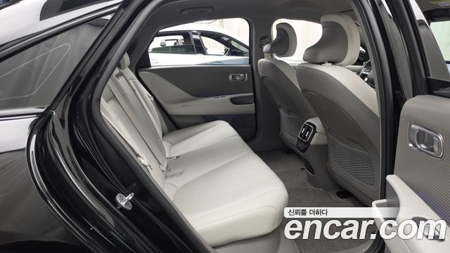 Hyundai Ioniq 6 Long Range AWD Exclusive + 2023 — фото 12